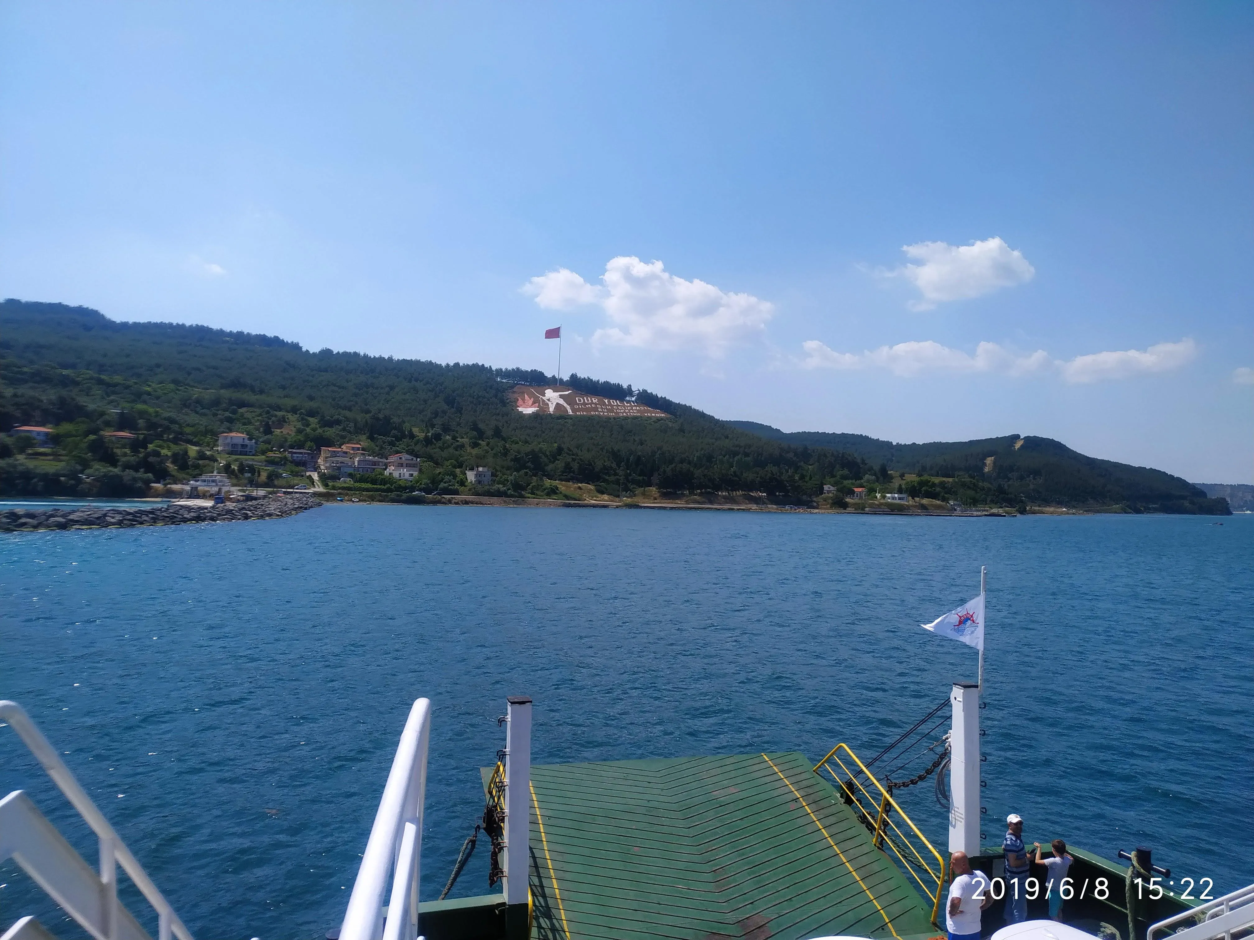 Yaşadıkça öğrenen, öğrendikçe paylaşan biri.